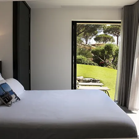 Californie Couette-café 4*